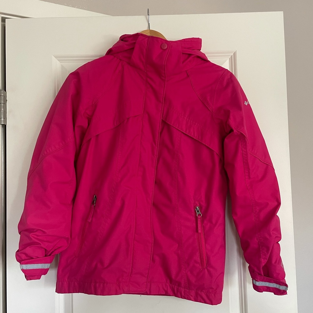 Bright pink Columbia winter/ski puffy jacket